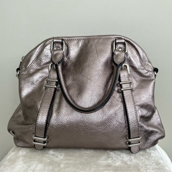 Danier silver metallic pebbled leather purse. 🩶 - Picture 2 of 8